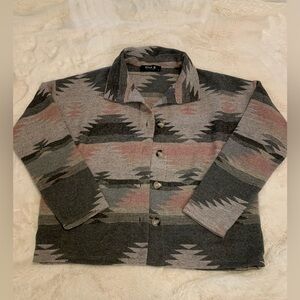 New without tags Blue B Gray and Pink Aztec Patterned shacket size small